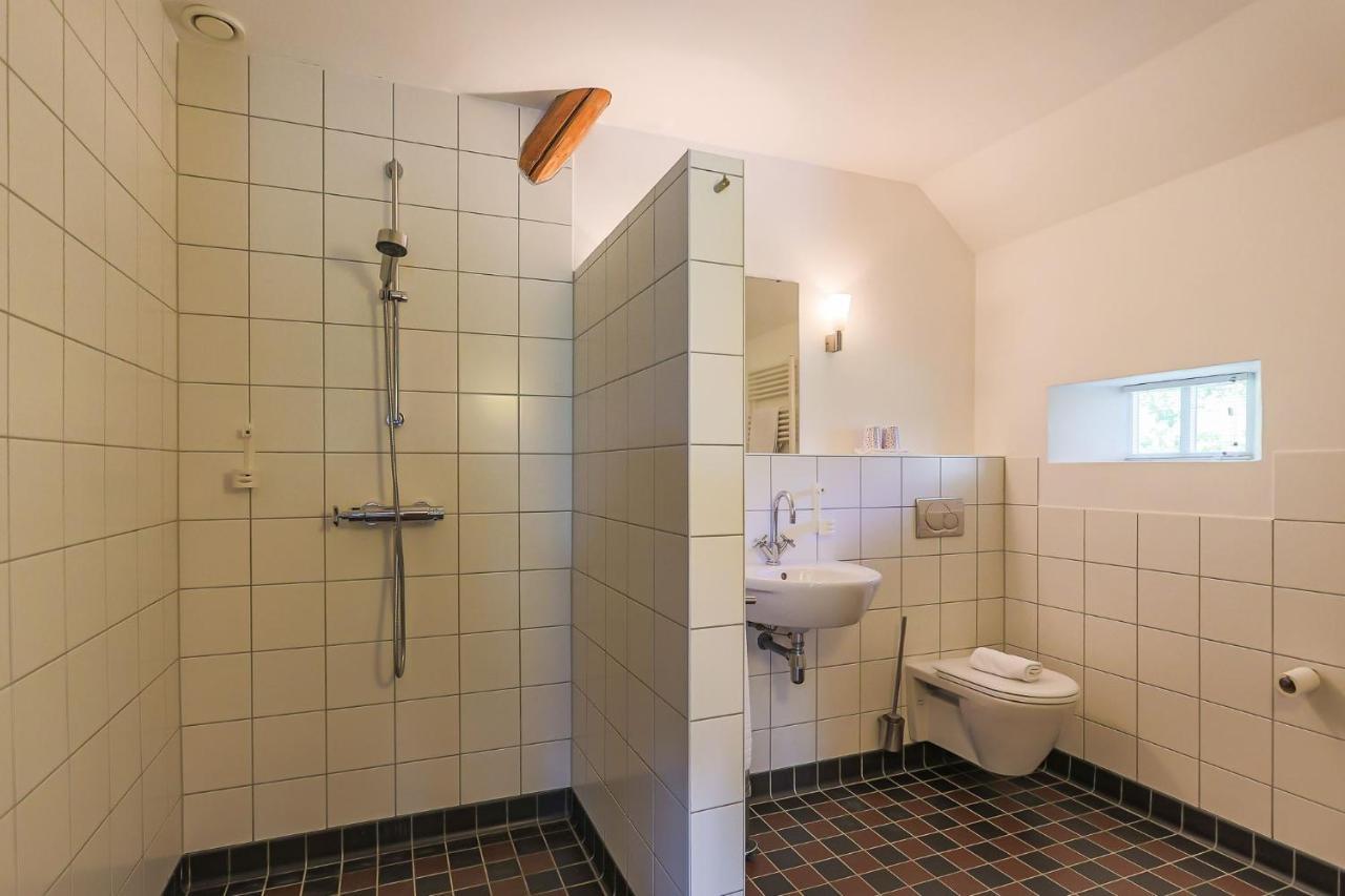 Erfgoed Rikkerda Apartman Lutjegast Kültér fotó